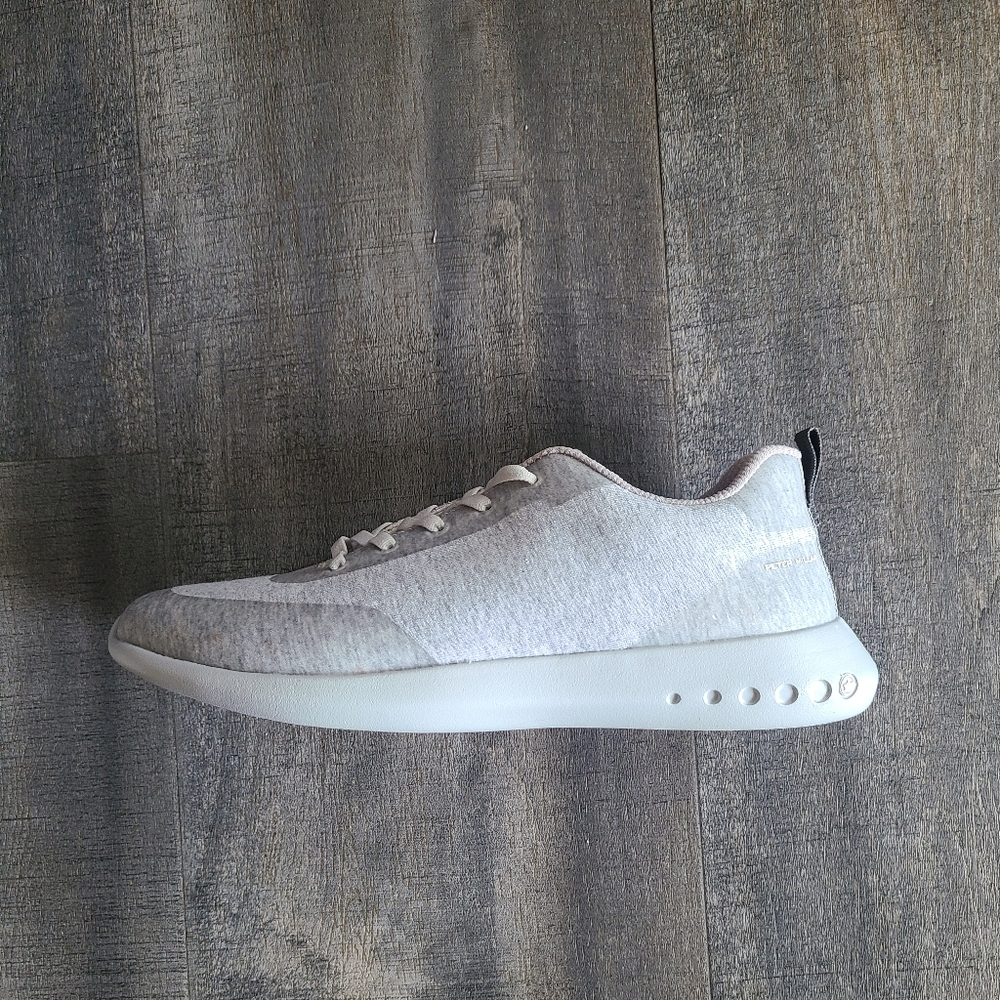 Peter Millar Hyperlight Glide, 8.5 NEVER WORN